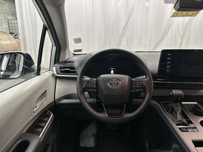 2024 Toyota Sienna LE 8 Passenger