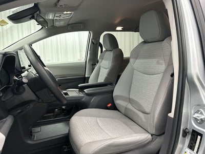 2024 Toyota Sienna LE 8 Passenger