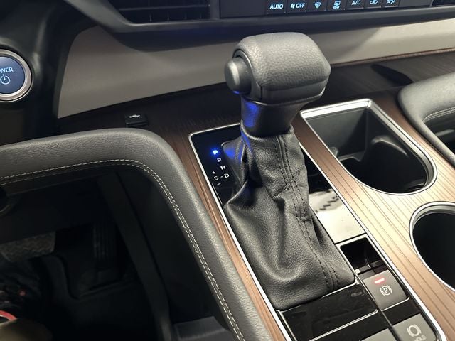 2024 Toyota Sienna LE 8 Passenger
