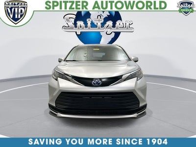 2024 Toyota Sienna LE 8 Passenger