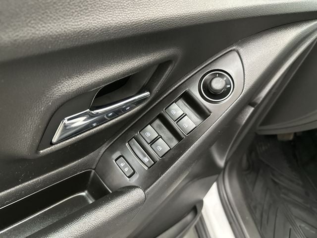 2021 Chevrolet Trax LS