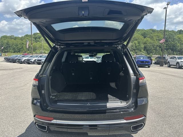 2022 Jeep Grand Cherokee Summit Reserve