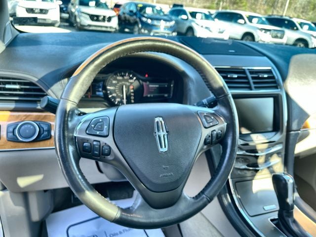 2015 Lincoln MKX Base