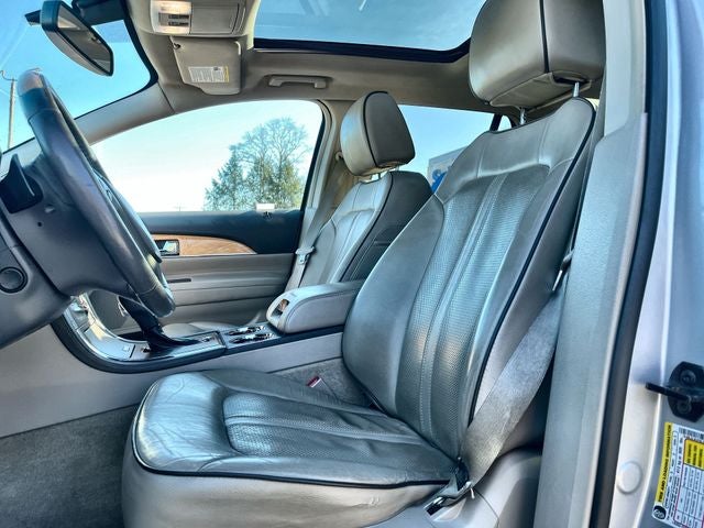 2015 Lincoln MKX Base