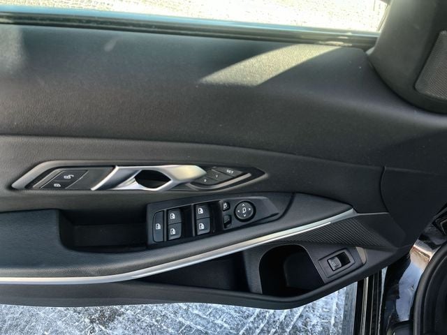 2025 BMW 3 Series 330i xDrive