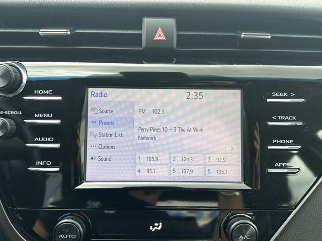 2018 Toyota Camry SE