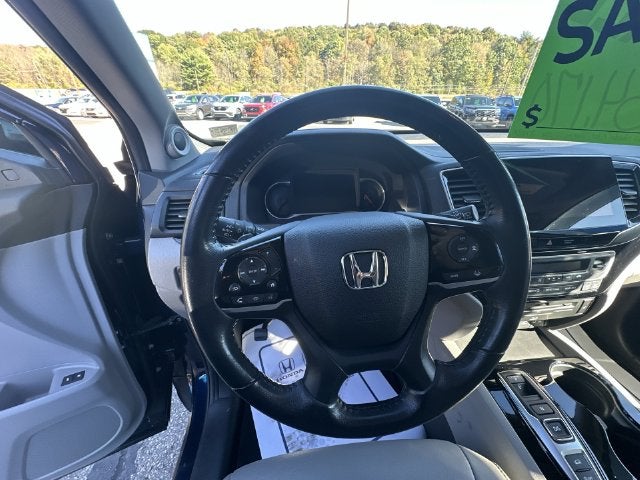 2022 Honda Pilot Touring 7 Passenger