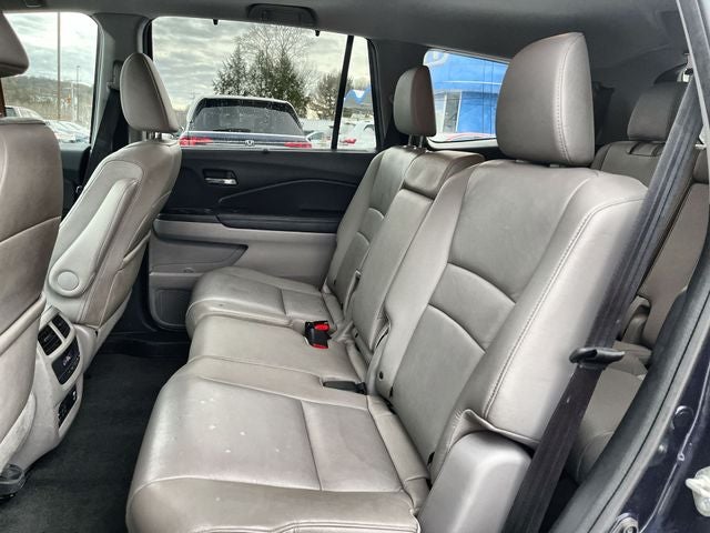 2016 Honda Pilot EX-L w/Rear Entertainment System