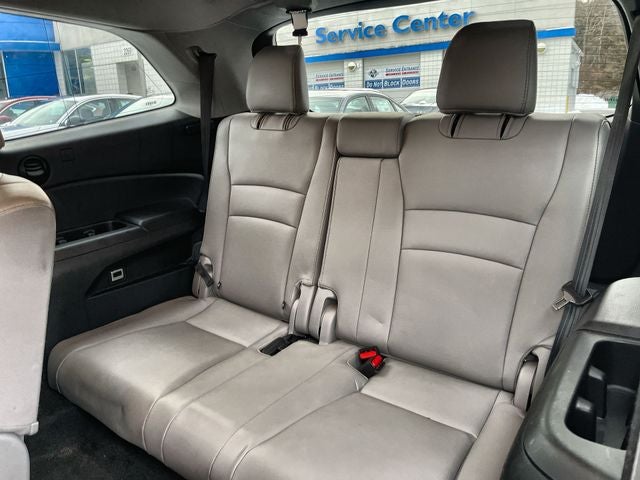 2016 Honda Pilot EX-L w/Rear Entertainment System