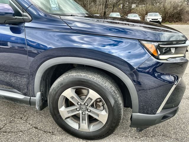 2023 Honda Pilot EX-L 8 Passenger