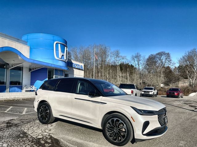 2024 Lincoln Nautilus Reserve