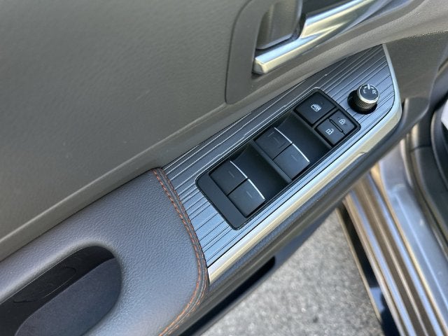 2022 Toyota Sienna XSE 7 Passenger