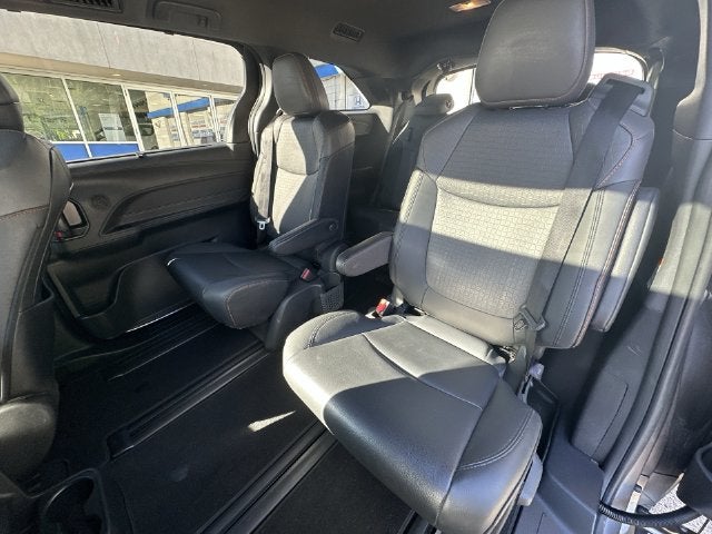 2022 Toyota Sienna XSE 7 Passenger
