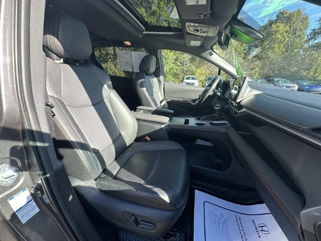2022 Toyota Sienna XSE 7 Passenger