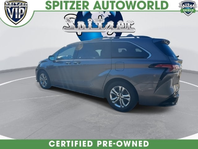 2022 Toyota Sienna XSE 7 Passenger