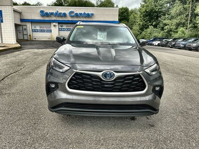 2022 Toyota Highlander Hybrid XLE