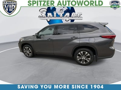 2022 Toyota Highlander Hybrid XLE