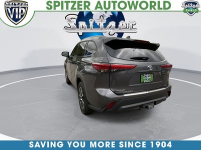 2022 Toyota Highlander Hybrid XLE