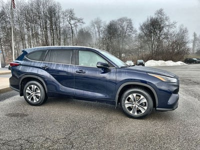 2024 Toyota Highlander XLE