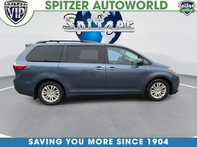 2016 Toyota Sienna XLE