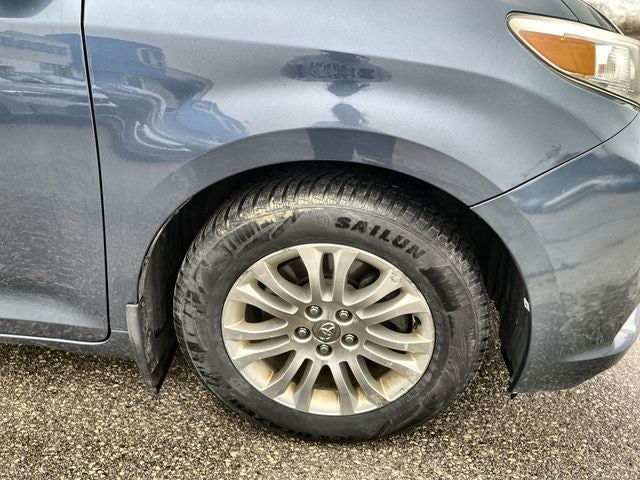 2016 Toyota Sienna XLE