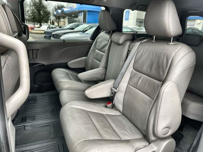 2016 Toyota Sienna XLE