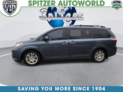 2016 Toyota Sienna XLE