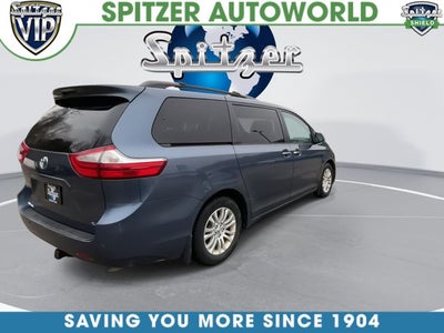 2016 Toyota Sienna XLE
