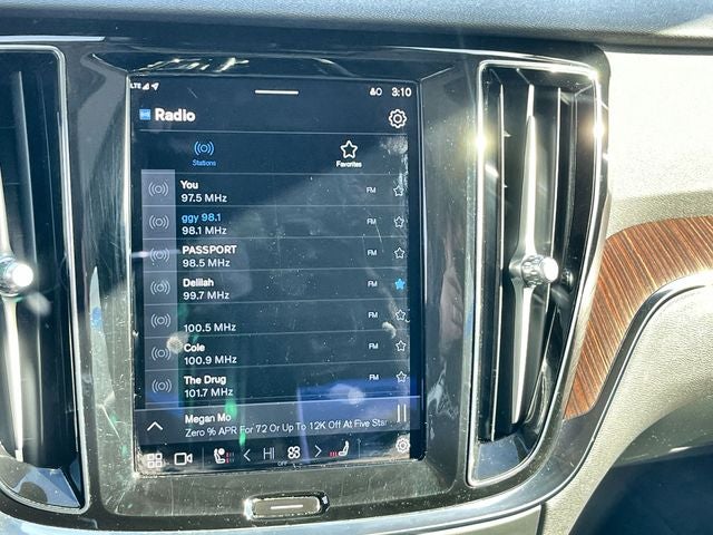 2024 Volvo S60 B5 Plus Dark Theme