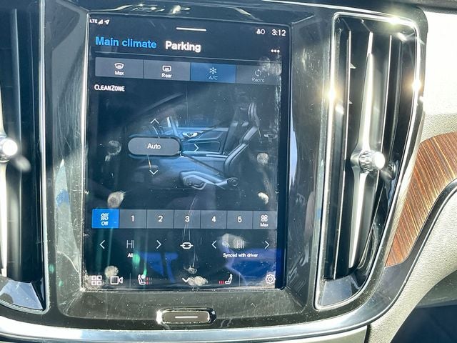 2024 Volvo S60 B5 Plus Dark Theme