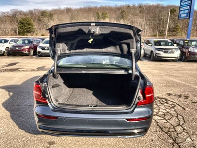 2024 Volvo S60 B5 Plus Dark Theme