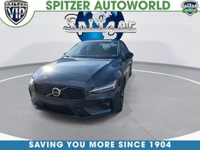 2024 Volvo S60 B5 Plus Dark Theme