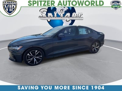 2024 Volvo S60 B5 Plus Dark Theme