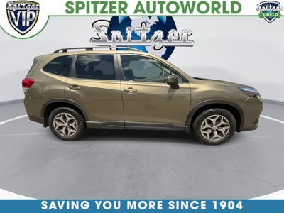 2023 Subaru Forester Premium