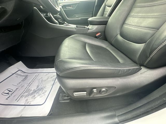 2021 Toyota RAV4 Hybrid XLE Premium