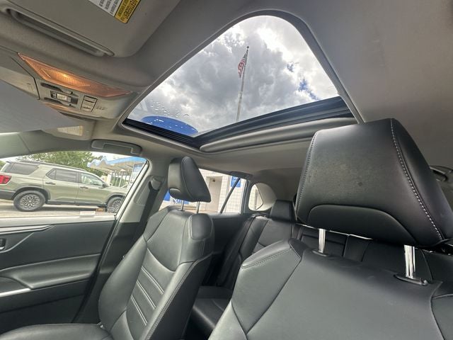 2021 Toyota RAV4 Hybrid XLE Premium