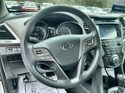 2017 Hyundai Santa Fe SE