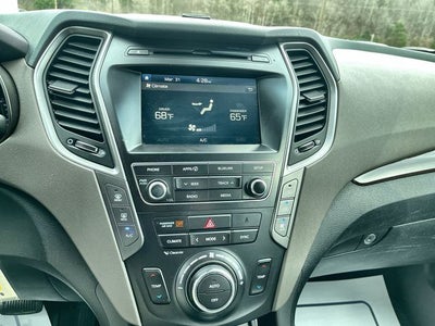 2017 Hyundai Santa Fe SE