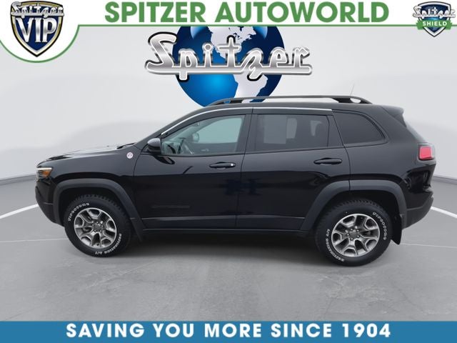 2023 Jeep Cherokee Trailhawk