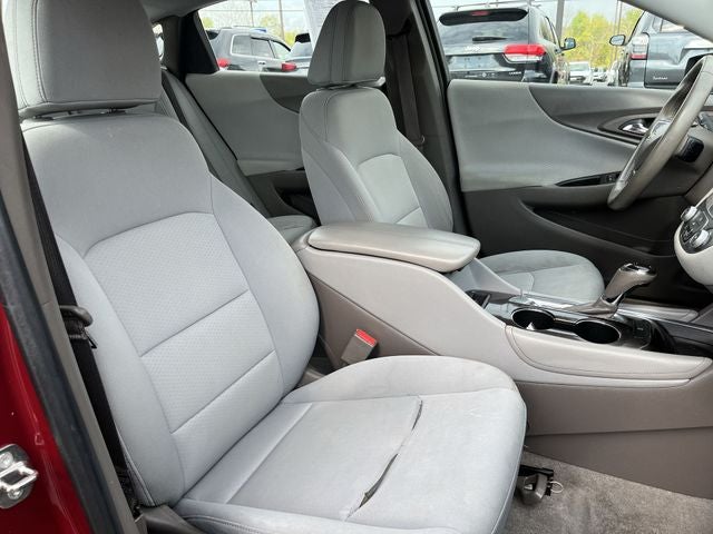 2017 Chevrolet Malibu LT 1LT