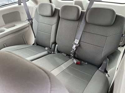 2008 Chrysler Town & Country LX