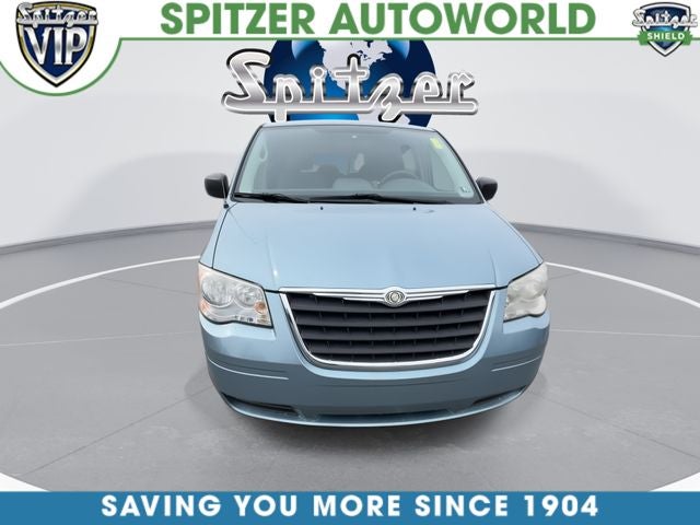 2008 Chrysler Town & Country LX