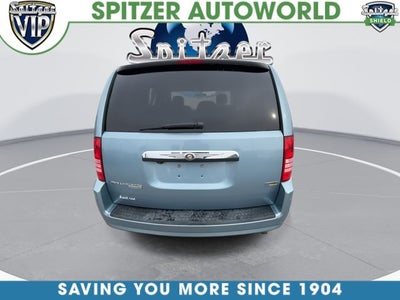 2008 Chrysler Town & Country LX