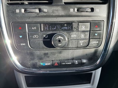 2016 Chrysler Town & Country Touring