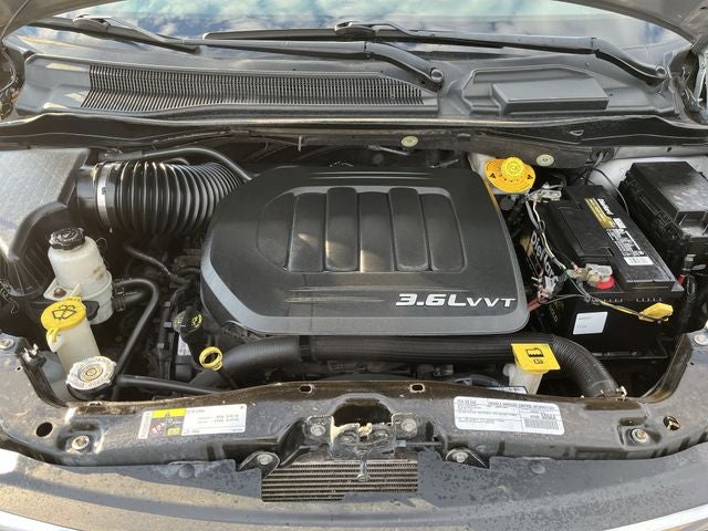 2016 Chrysler Town & Country Touring