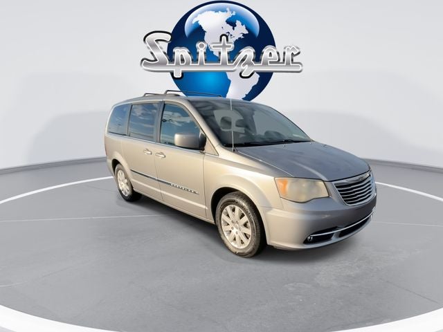 2016 Chrysler Town & Country Touring