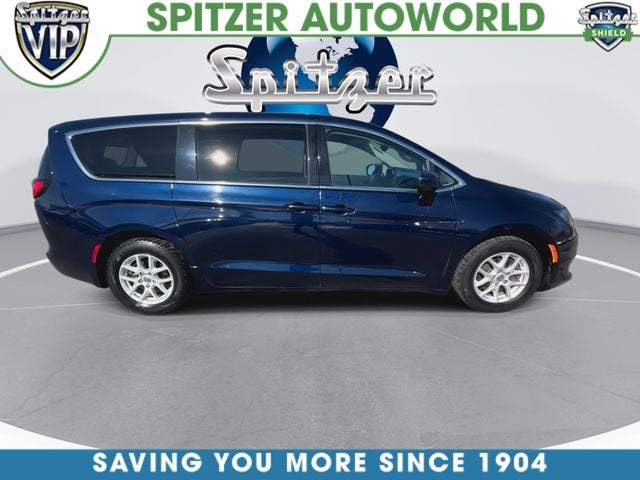 2017 Chrysler Pacifica LX