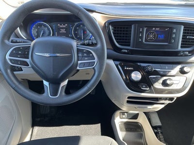 2017 Chrysler Pacifica LX