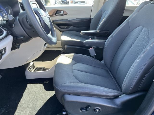 2017 Chrysler Pacifica LX