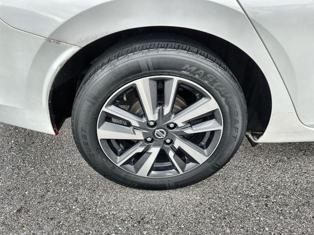 2022 Nissan Versa 1.6 SV